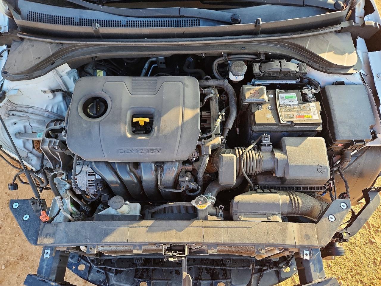 2020 HYUNDAI ELANTRA SEL photo 21