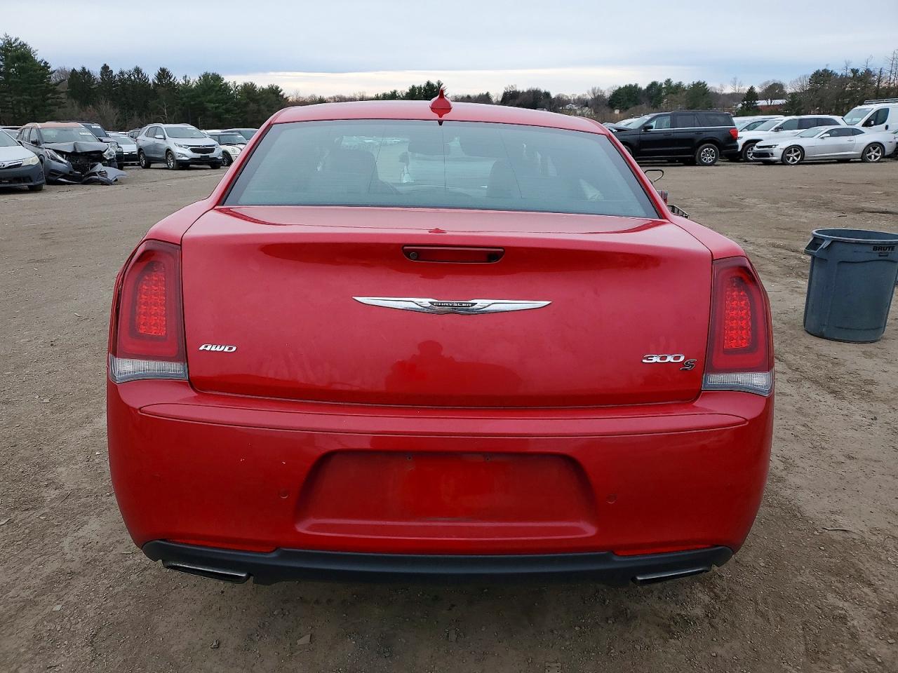 2016 CHRYSLER 300 S photo 6