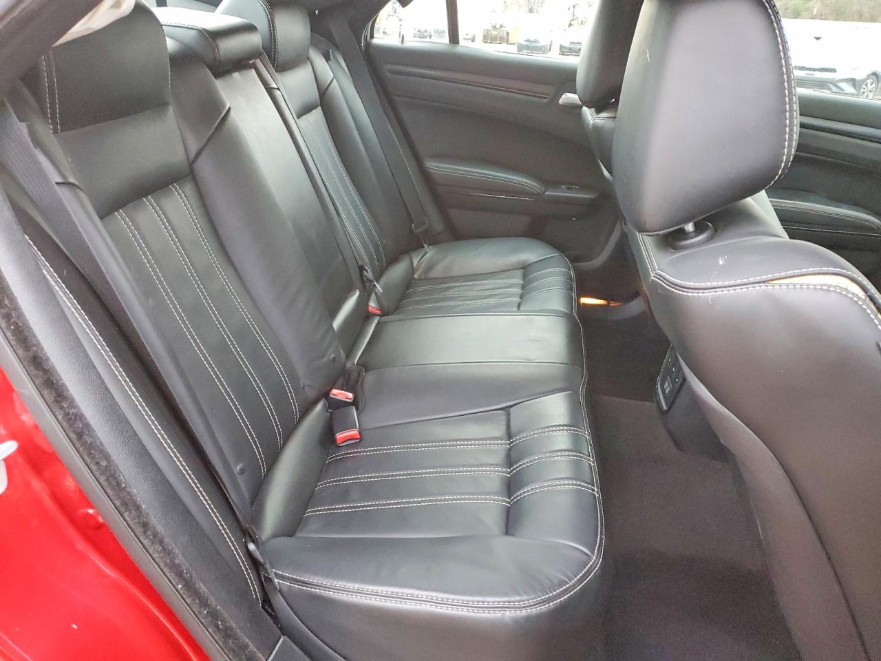 2016 CHRYSLER 300 S photo 10