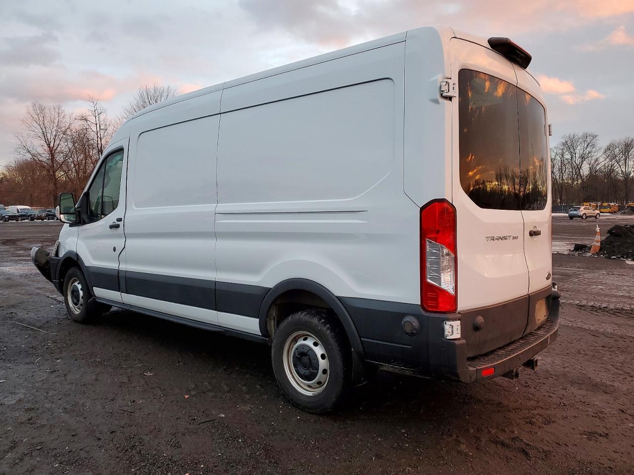 2020 FORD TRANSIT T-350 photo 2
