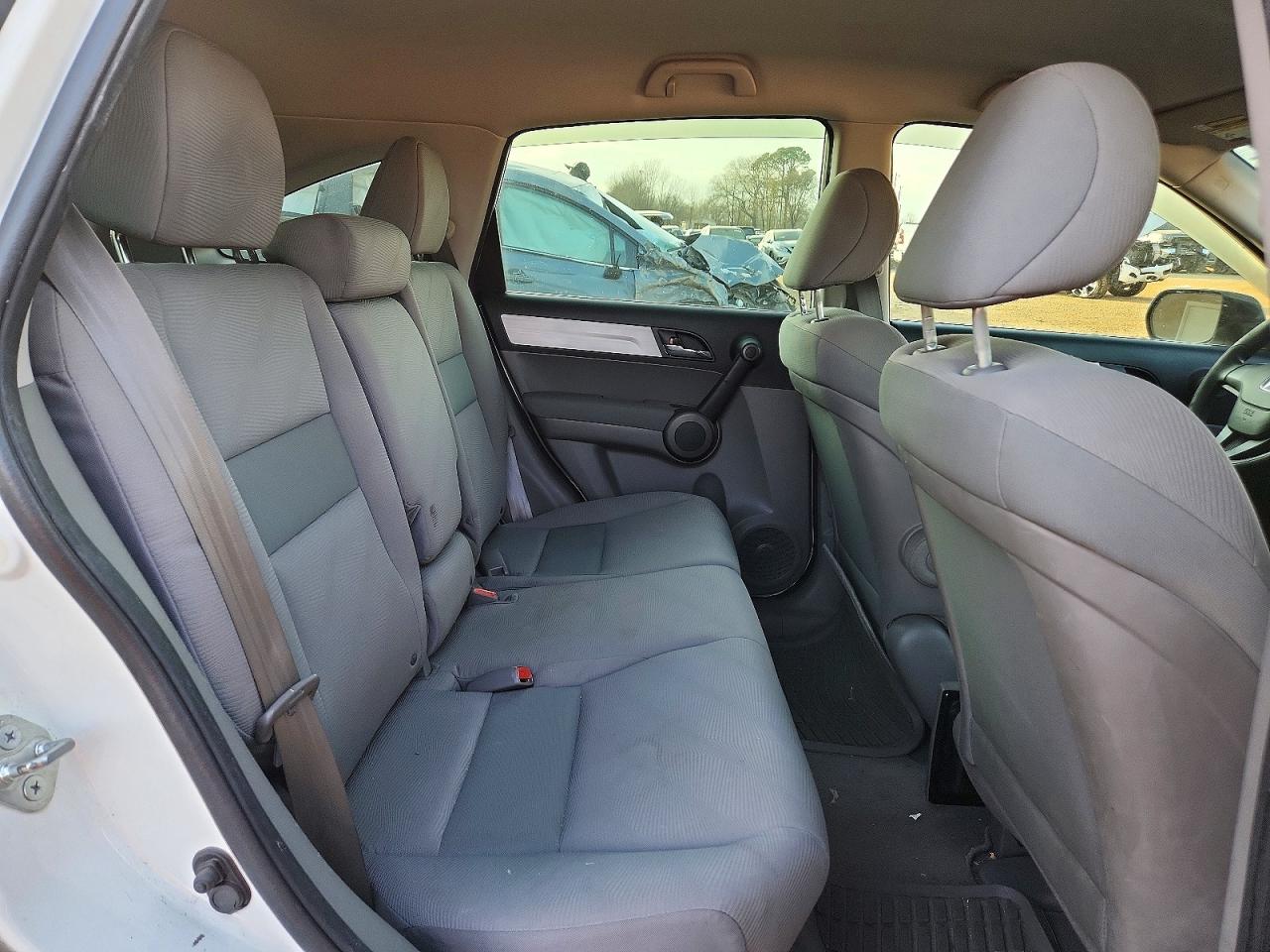 2010 HONDA CR-V LX photo 11