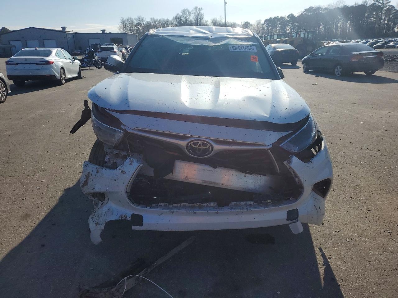 2022 TOYOTA HIGHLANDER L photo 5