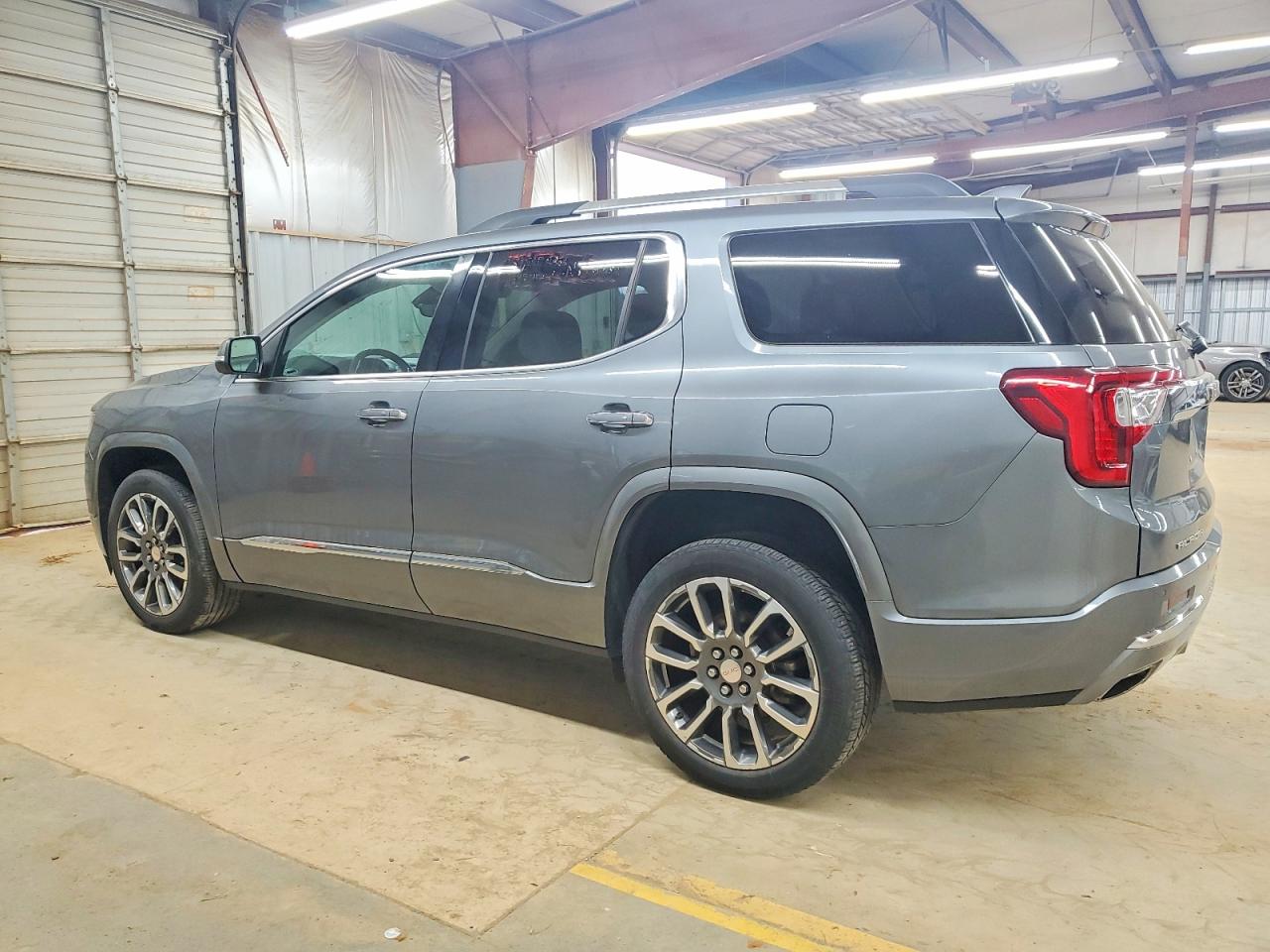 2021 GMC ACADIA DENALI photo 2