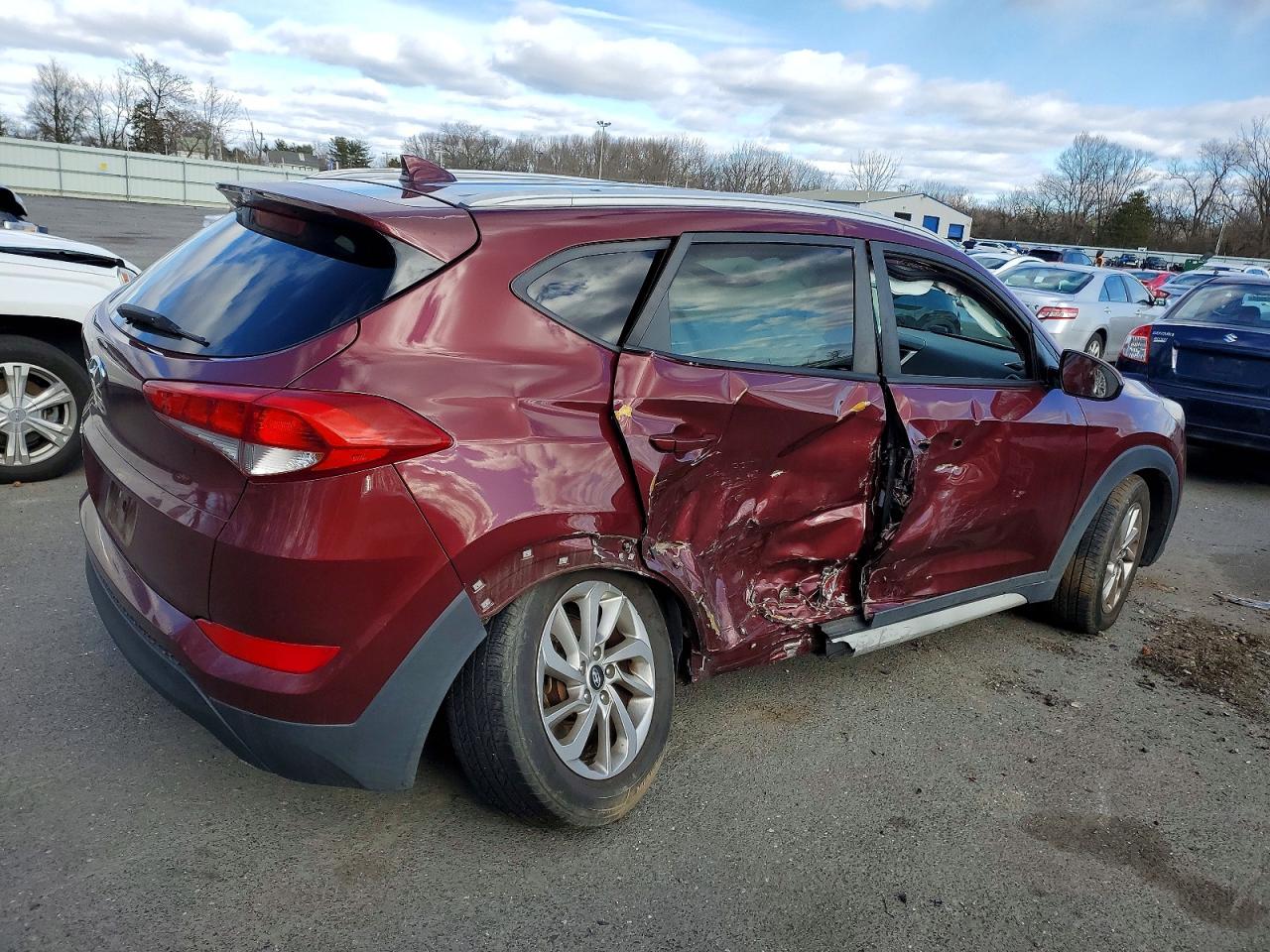 2018 HYUNDAI TUCSON SEL photo 3