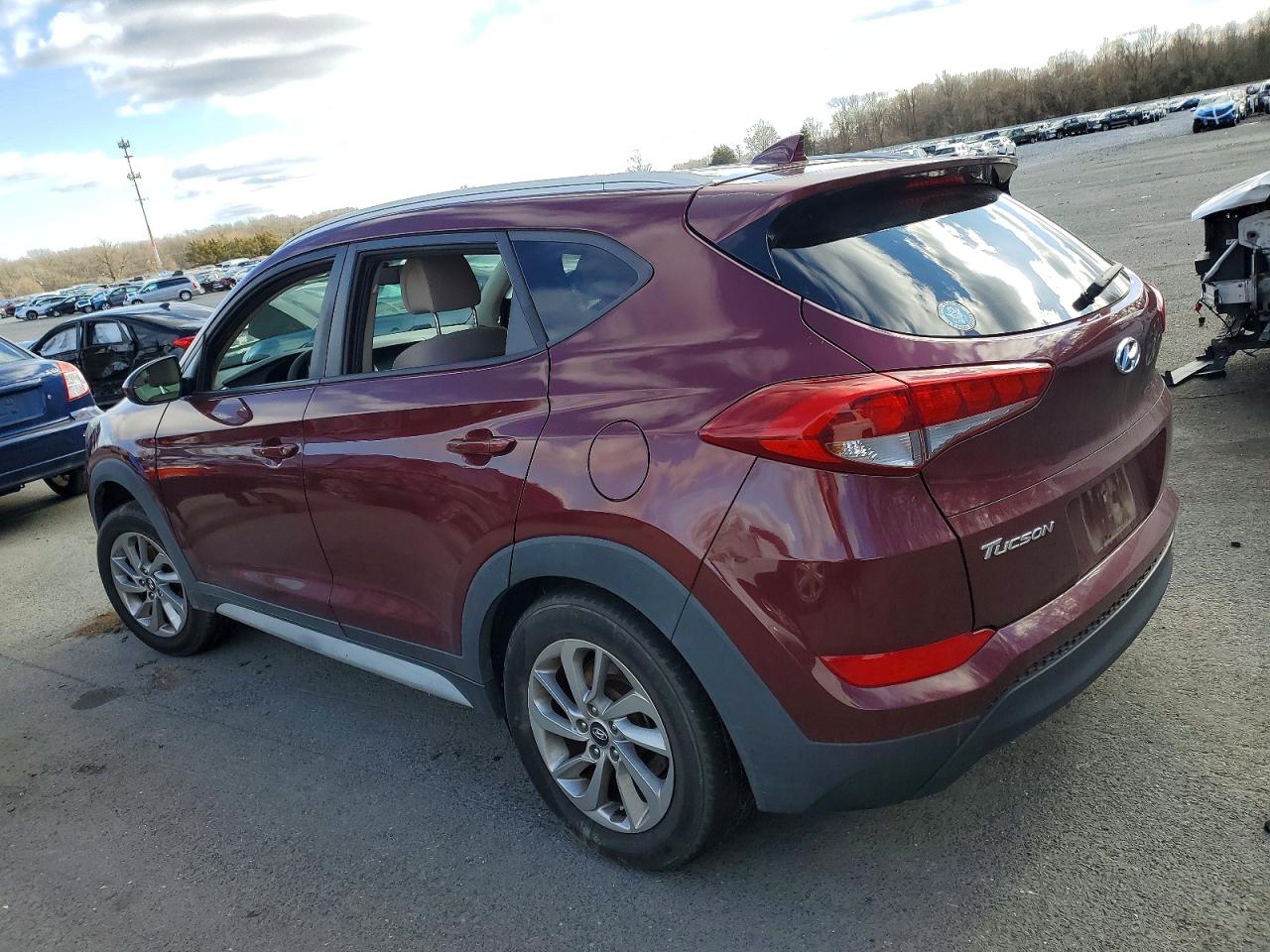 2018 HYUNDAI TUCSON SEL photo 2