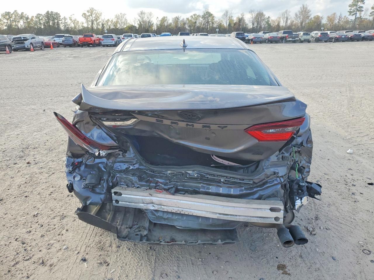 2023 TOYOTA CAMRY SE NIGHT SHADE photo 6