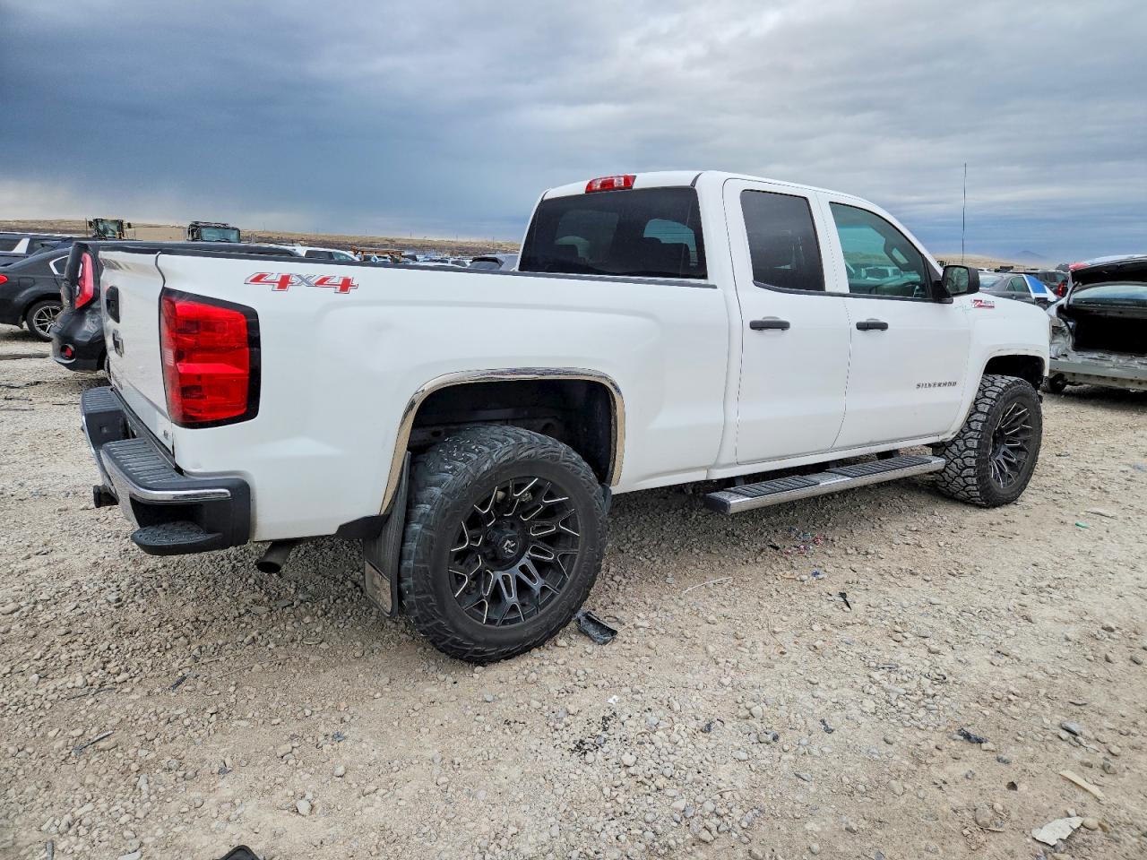 2014 CHEVROLET SILVERADO K1500 LT photo 3