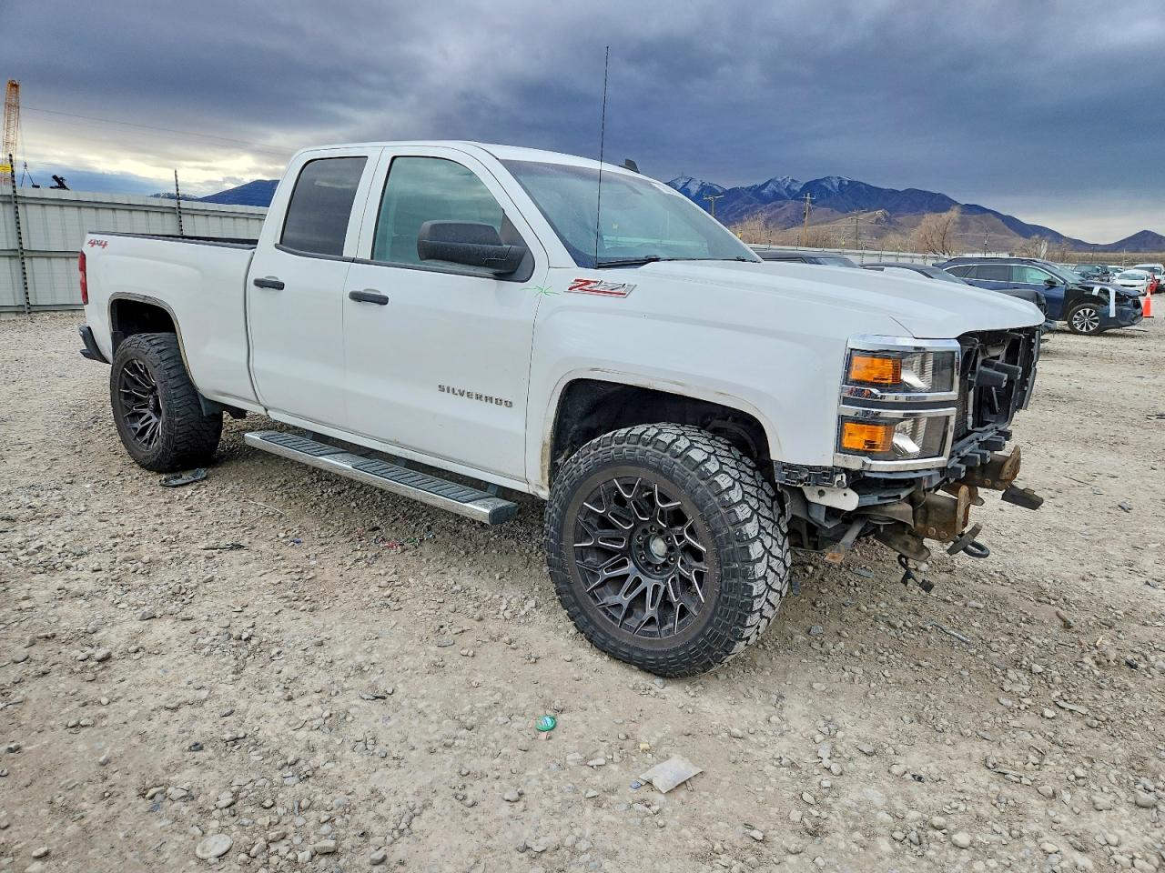 2014 CHEVROLET SILVERADO K1500 LT photo 4