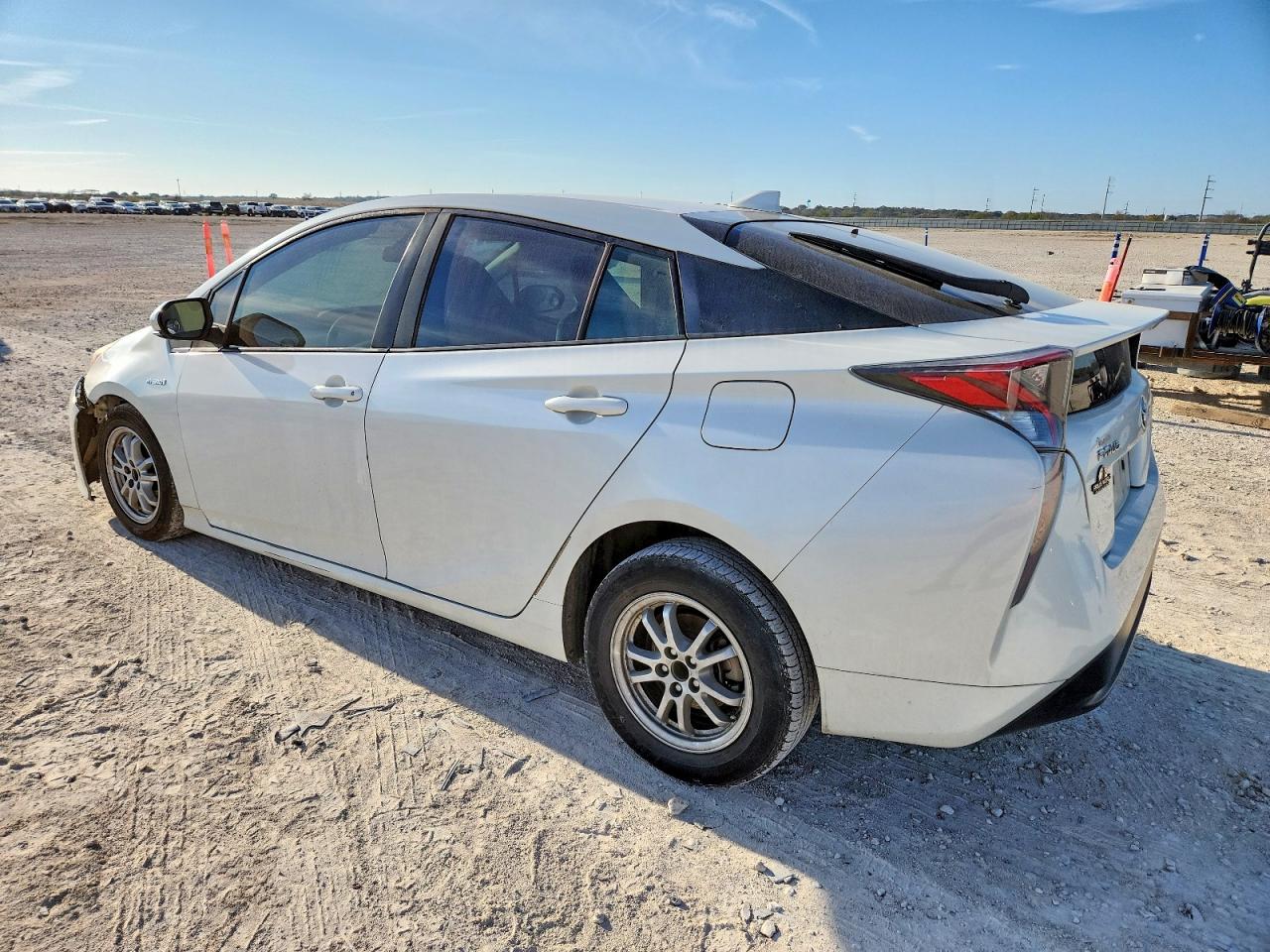 2016 TOYOTA PRIUS photo 4