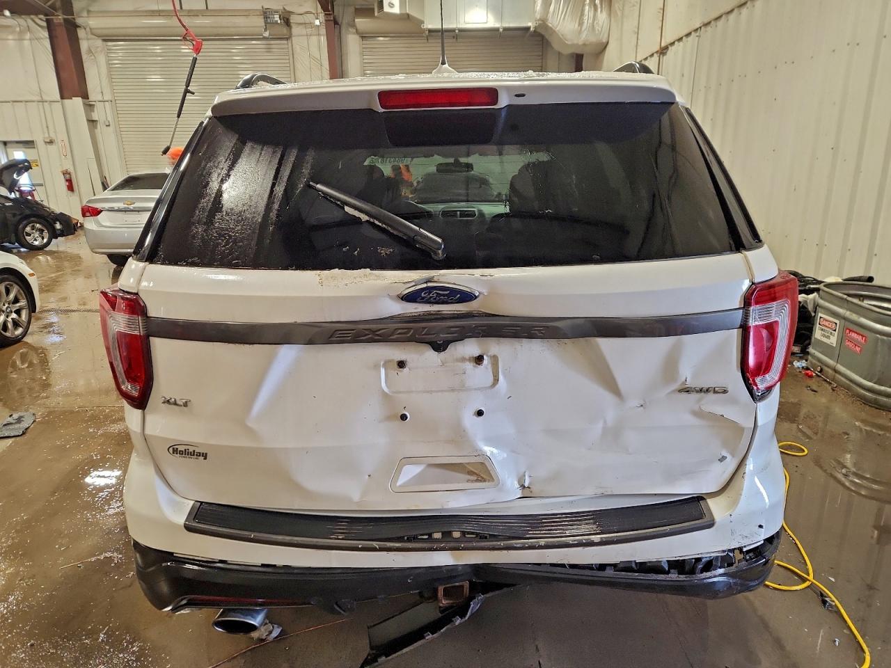 2018 FORD EXPLORER XLT photo 6