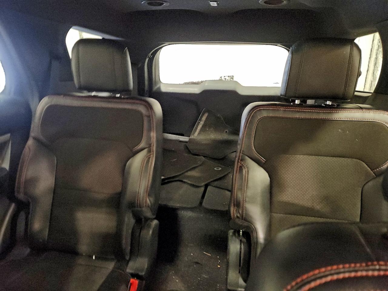 2018 FORD EXPLORER XLT photo 10