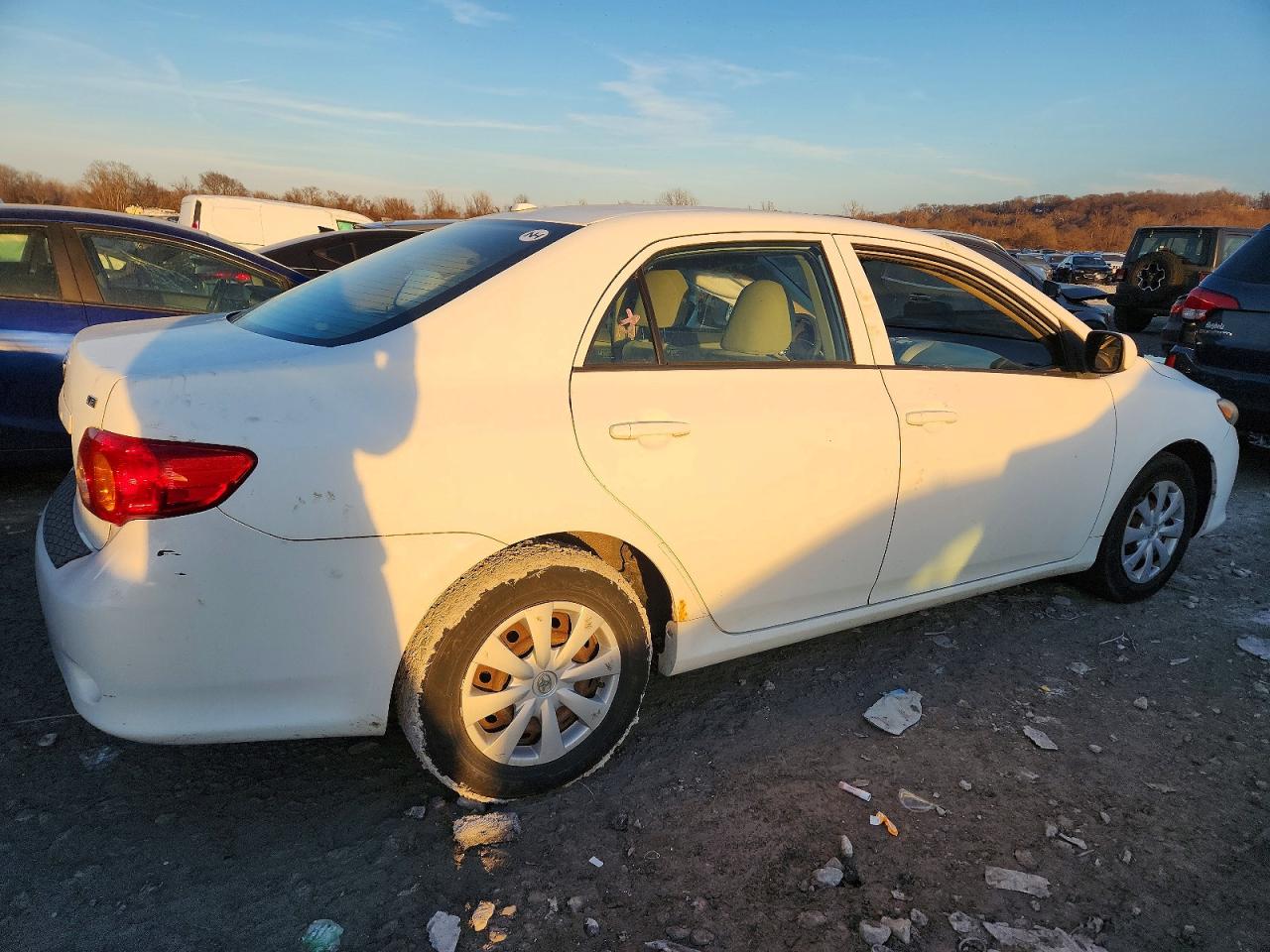 2009 TOYOTA COROLLA BASE photo 3