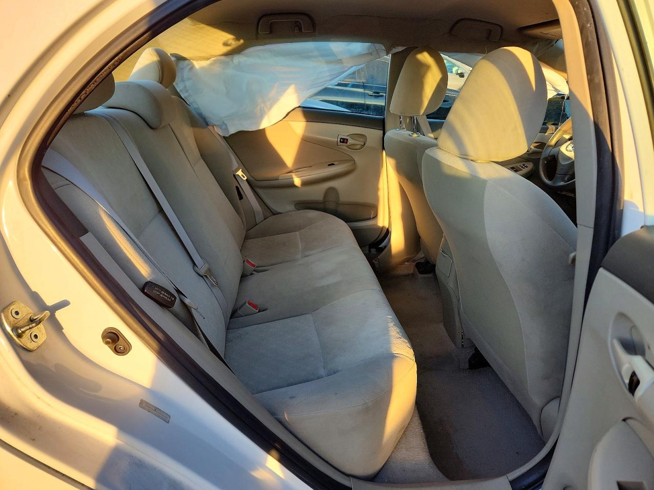 2009 TOYOTA COROLLA BASE photo 10