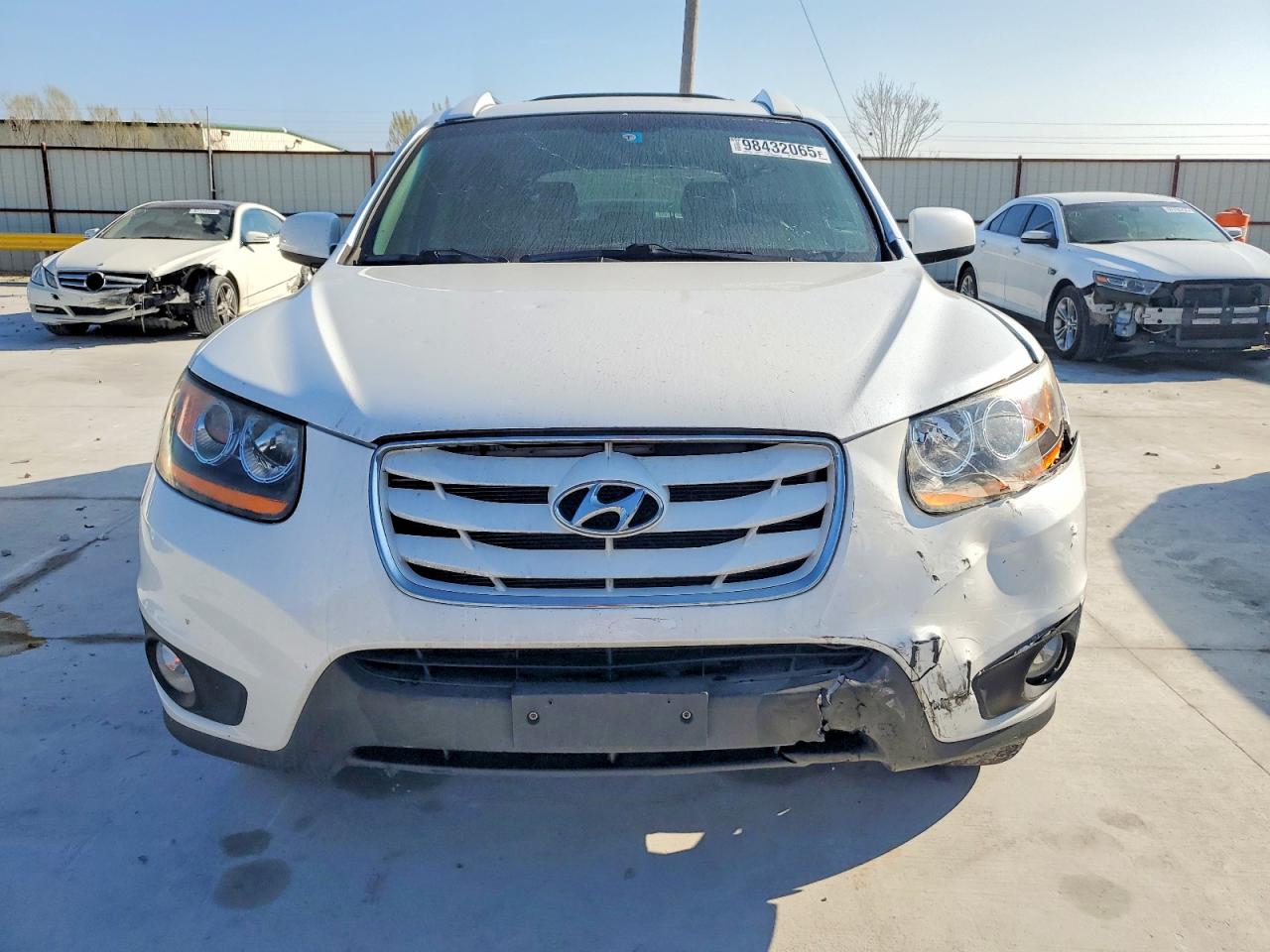 2011 HYUNDAI SANTA FE SE photo 9