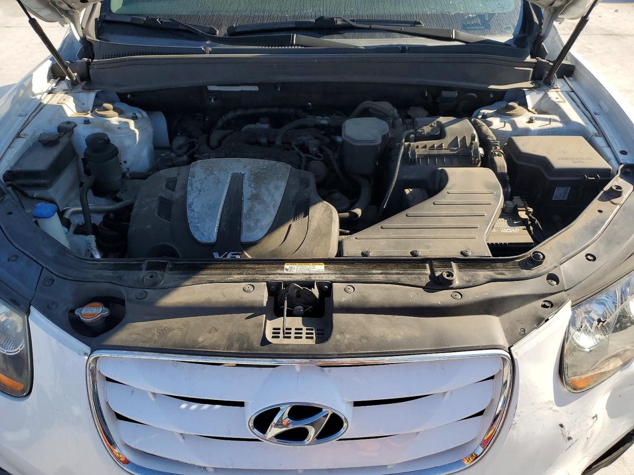 2011 HYUNDAI SANTA FE SE photo 23