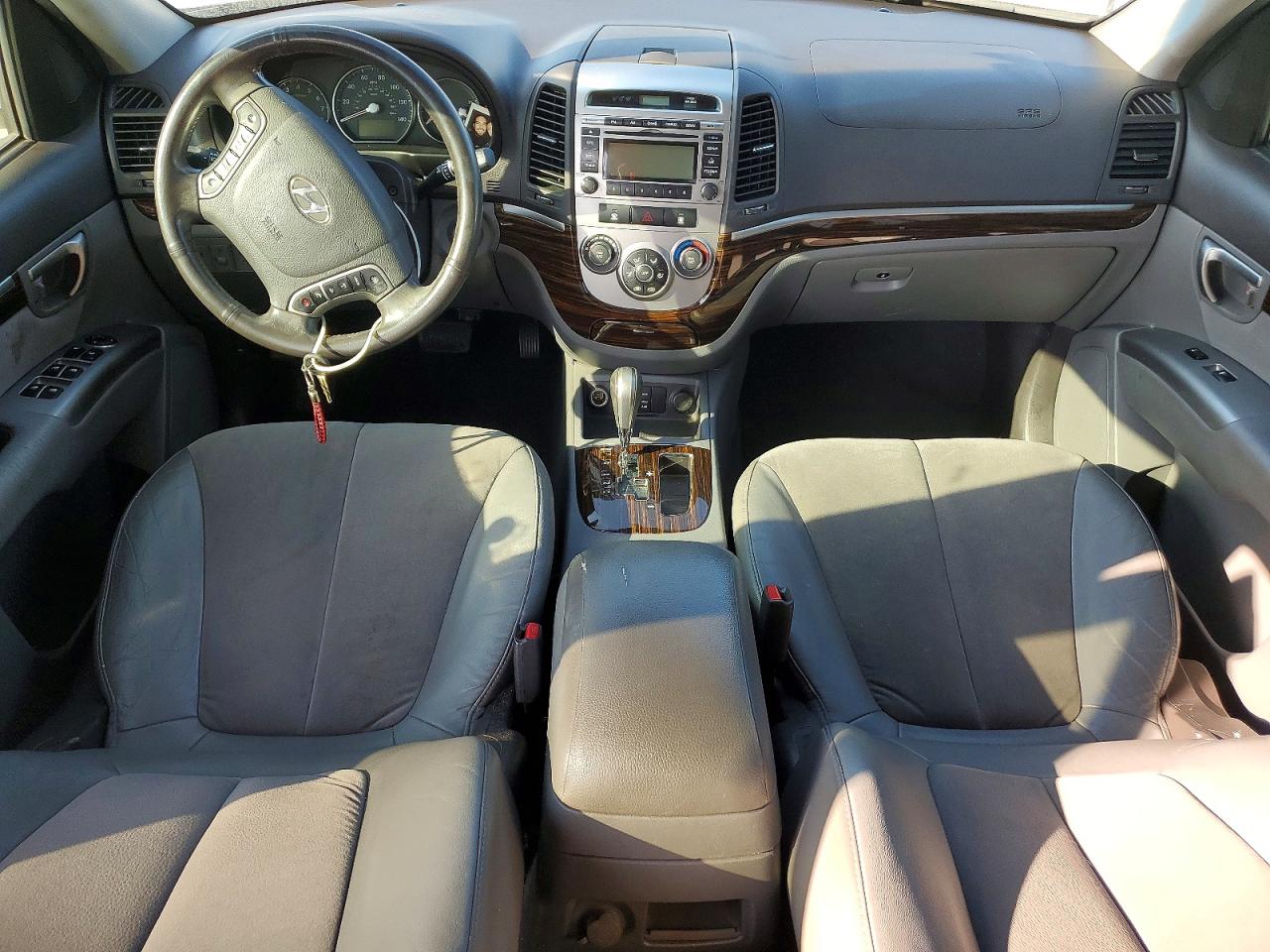 2011 HYUNDAI SANTA FE SE photo 15