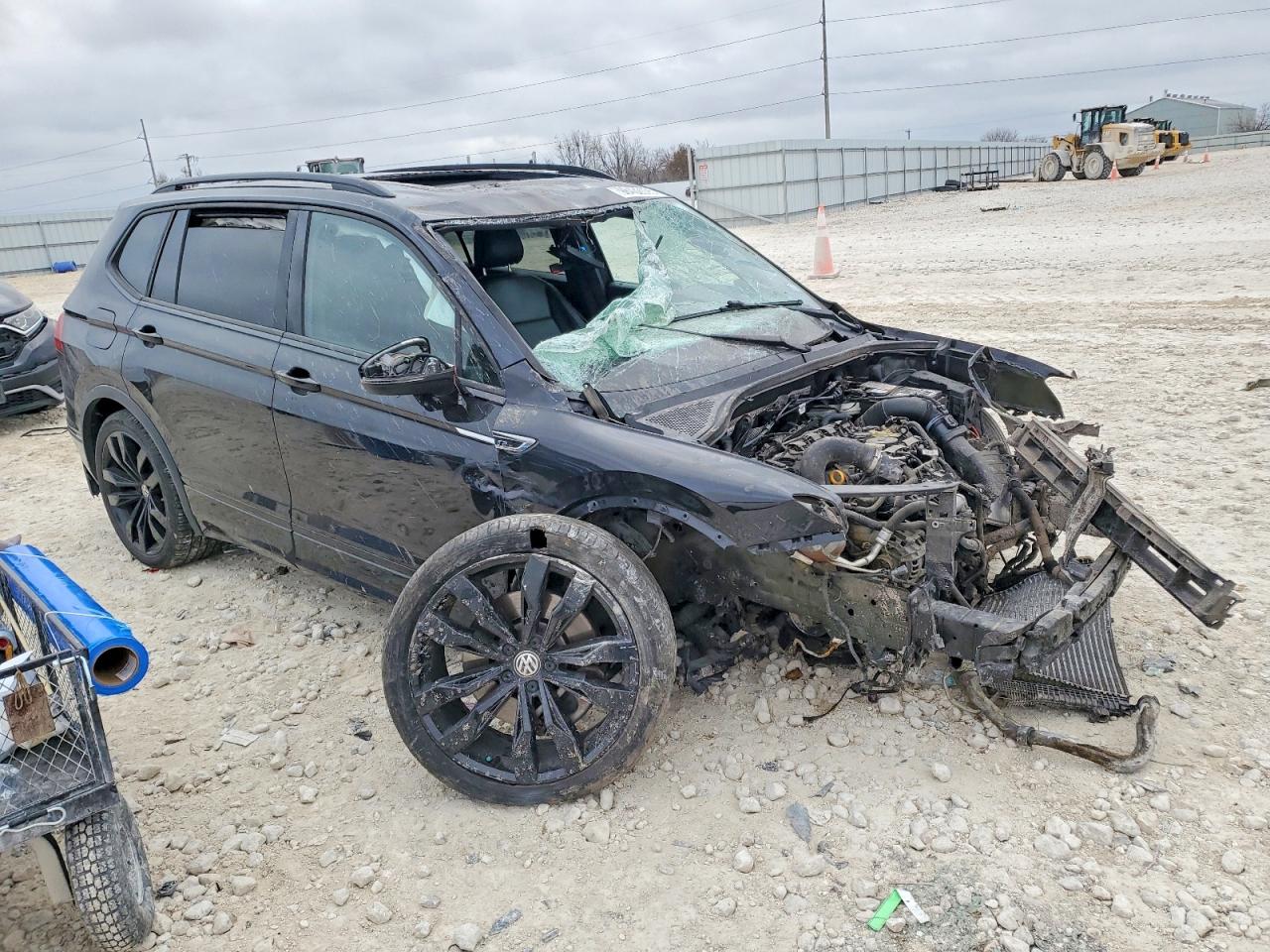 2020 VOLKSWAGEN TIGUAN SE photo 4