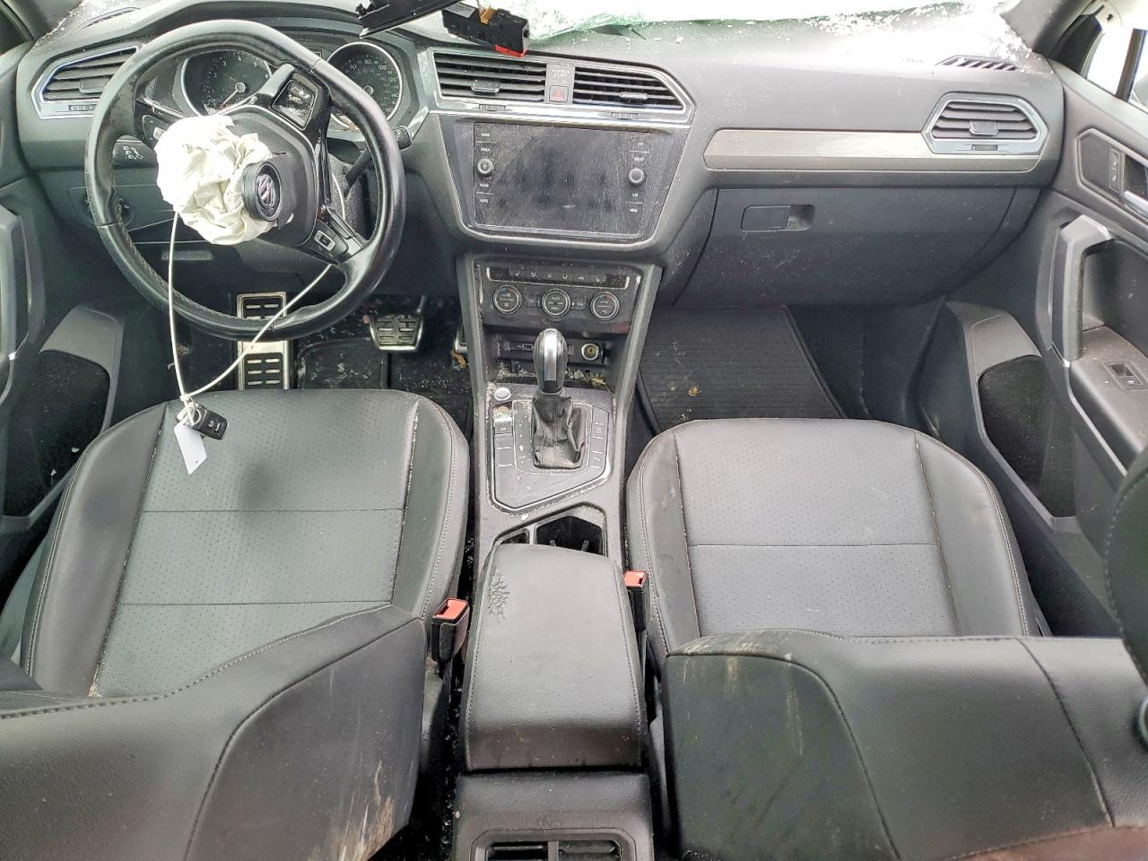 2020 VOLKSWAGEN TIGUAN SE photo 8