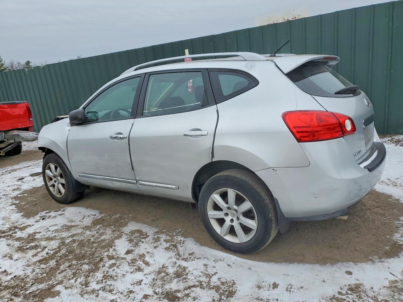 2011 NISSAN ROGUE S photo 2