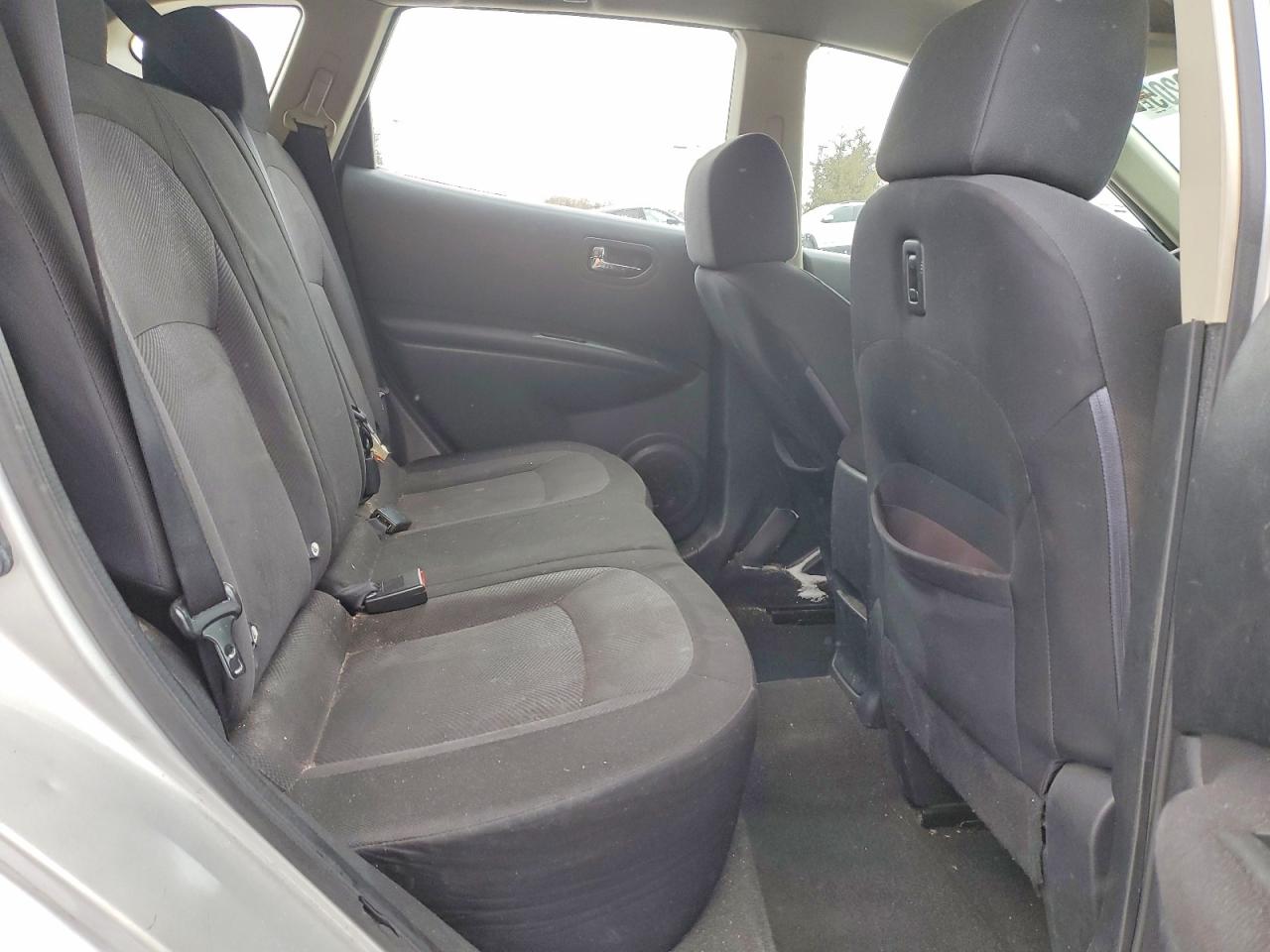 2011 NISSAN ROGUE S photo 10