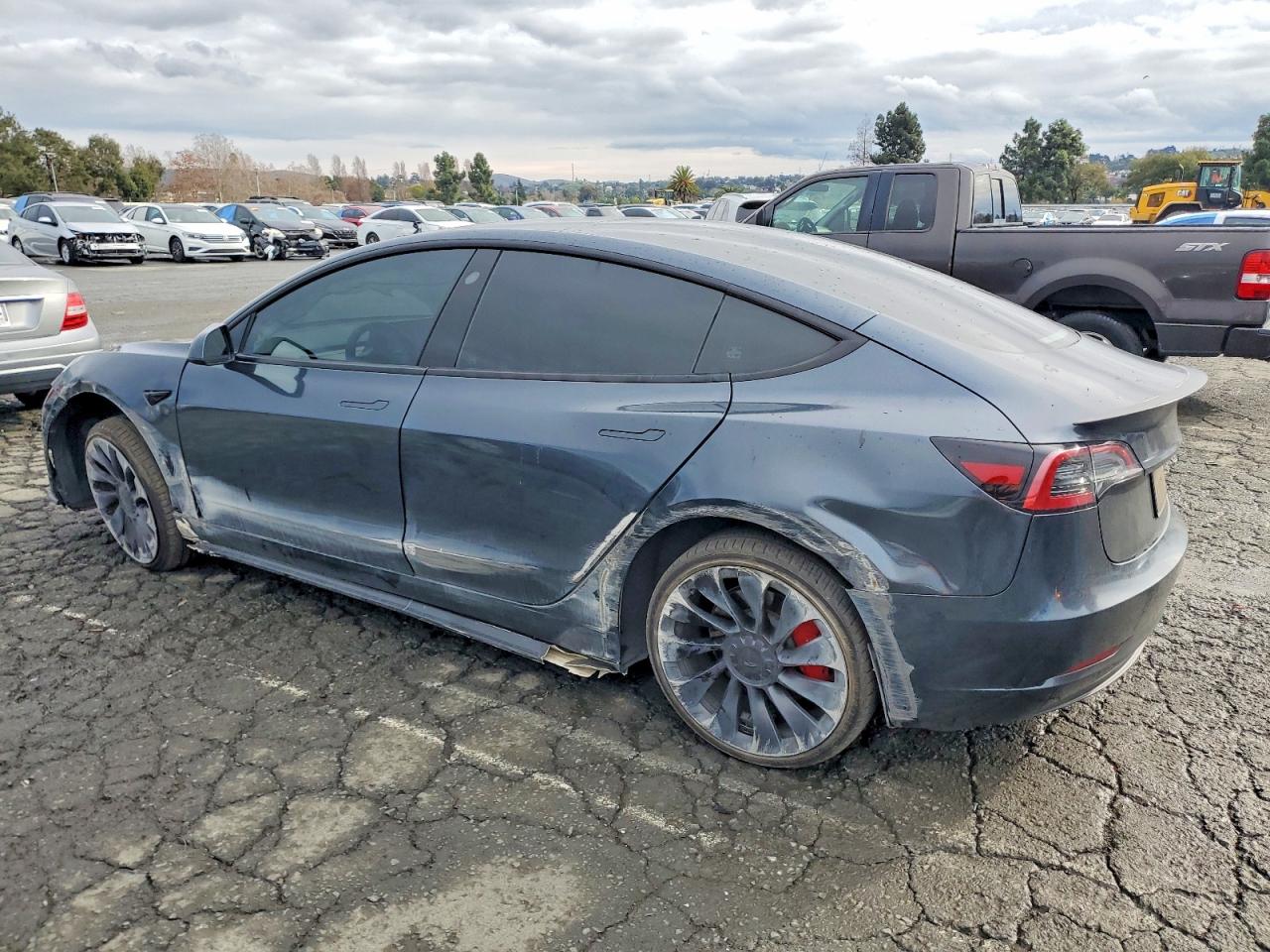 2023 TESLA MODEL 3 photo 2