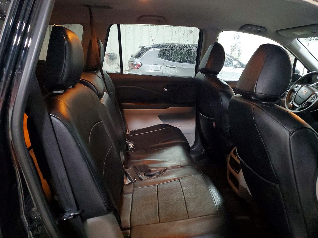 2016 HONDA PILOT EX photo 11
