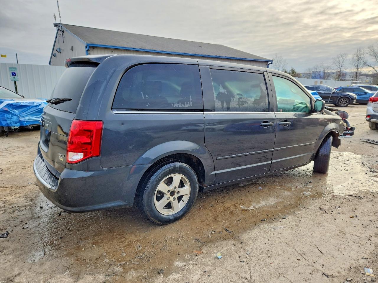 2012 DODGE GRAND CARAVAN CREW photo 3