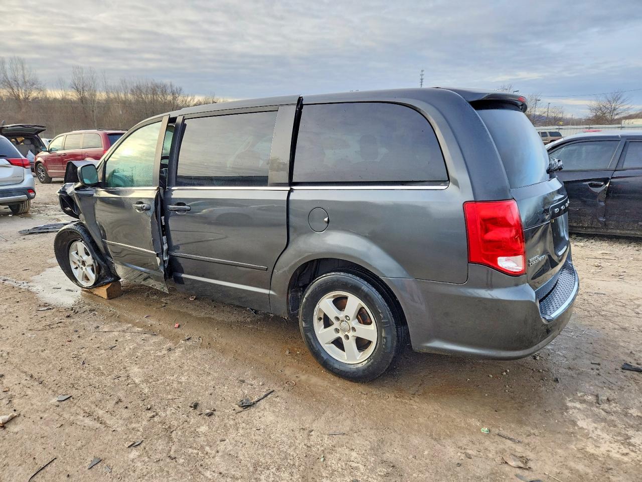 2012 DODGE GRAND CARAVAN CREW photo 2