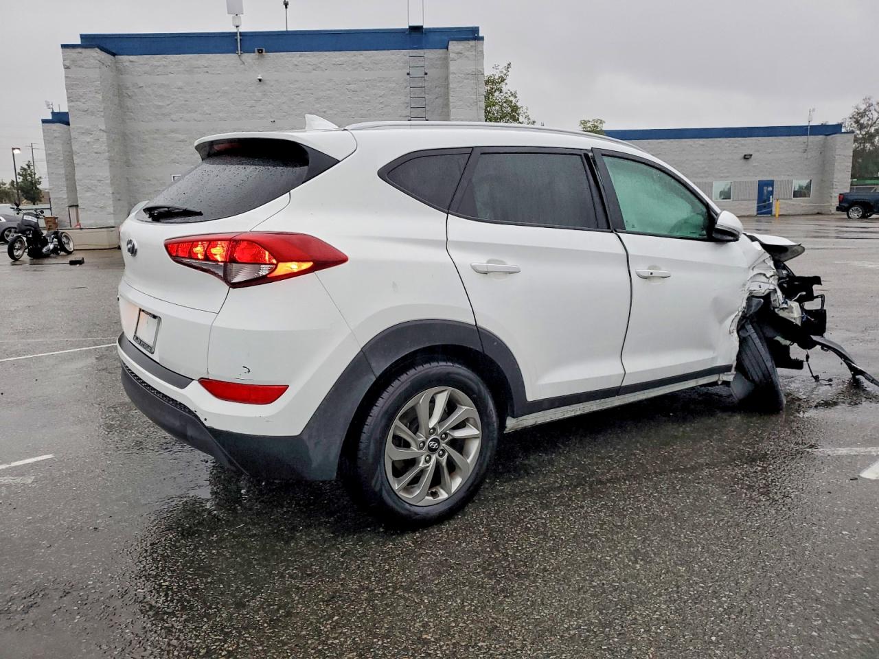 2018 HYUNDAI TUCSON SEL photo 3
