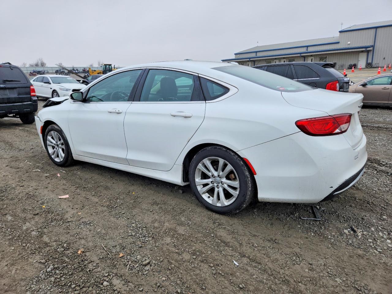 2015 CHRYSLER 200 LIMITED photo 2