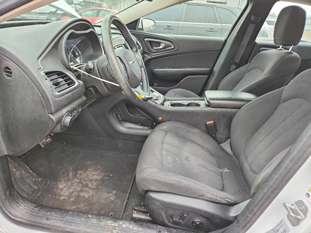 2015 CHRYSLER 200 LIMITED photo 7