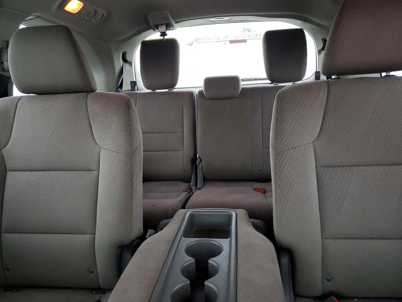 2016 HONDA ODYSSEY EX photo 10