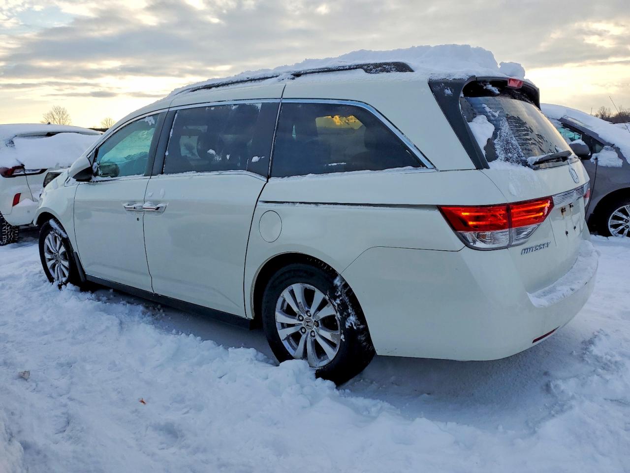 2016 HONDA ODYSSEY EX photo 2