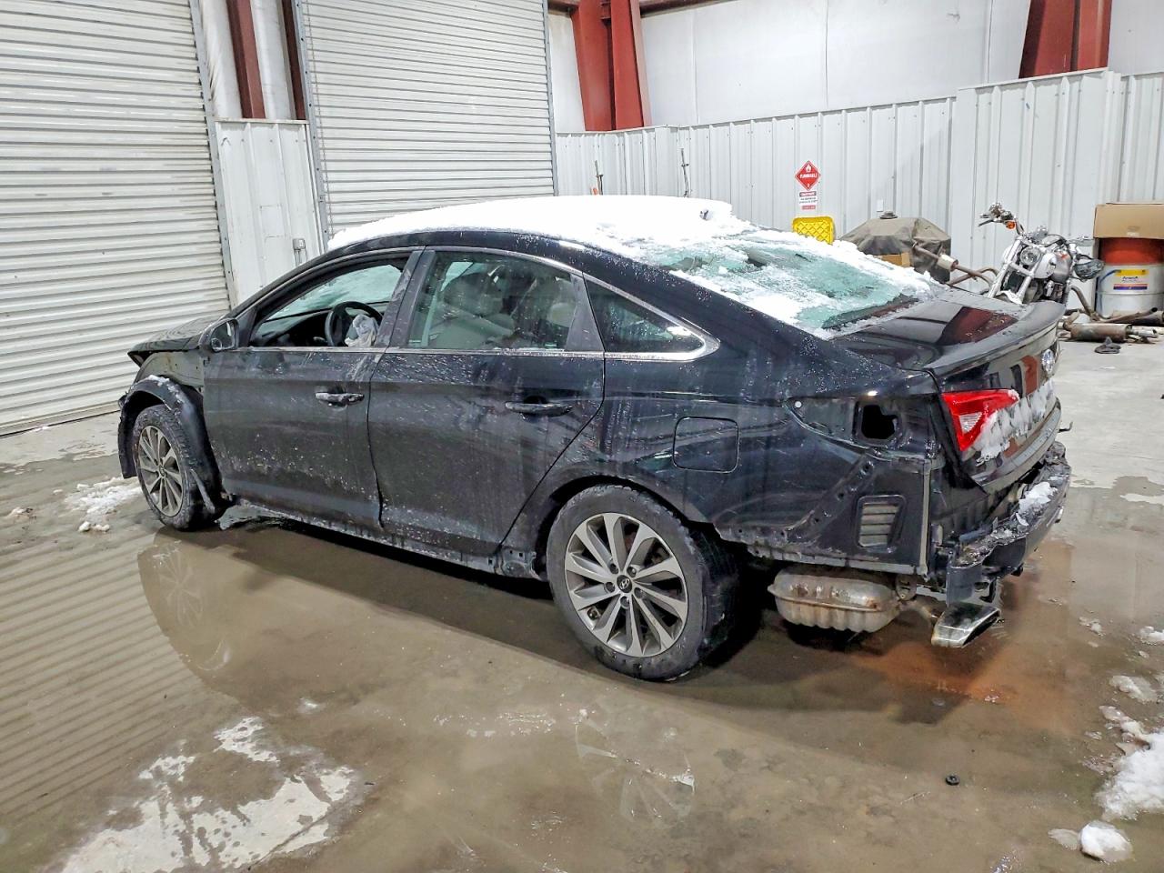 2015 HYUNDAI SONATA SPORT photo 2
