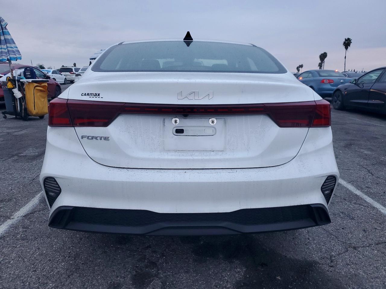 2023 KIA FORTE LX photo 6