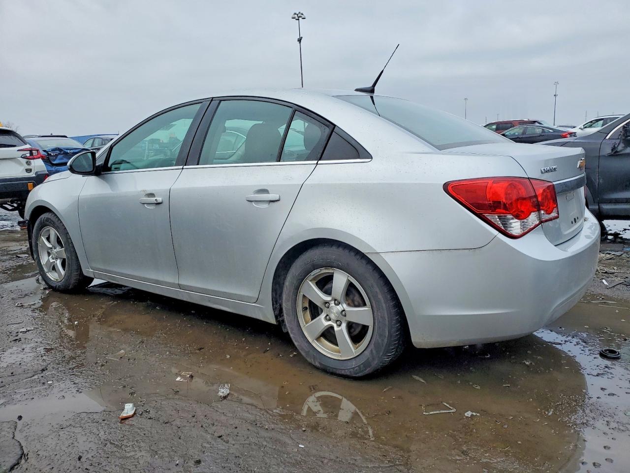 2014 CHEVROLET CRUZE LT photo 2