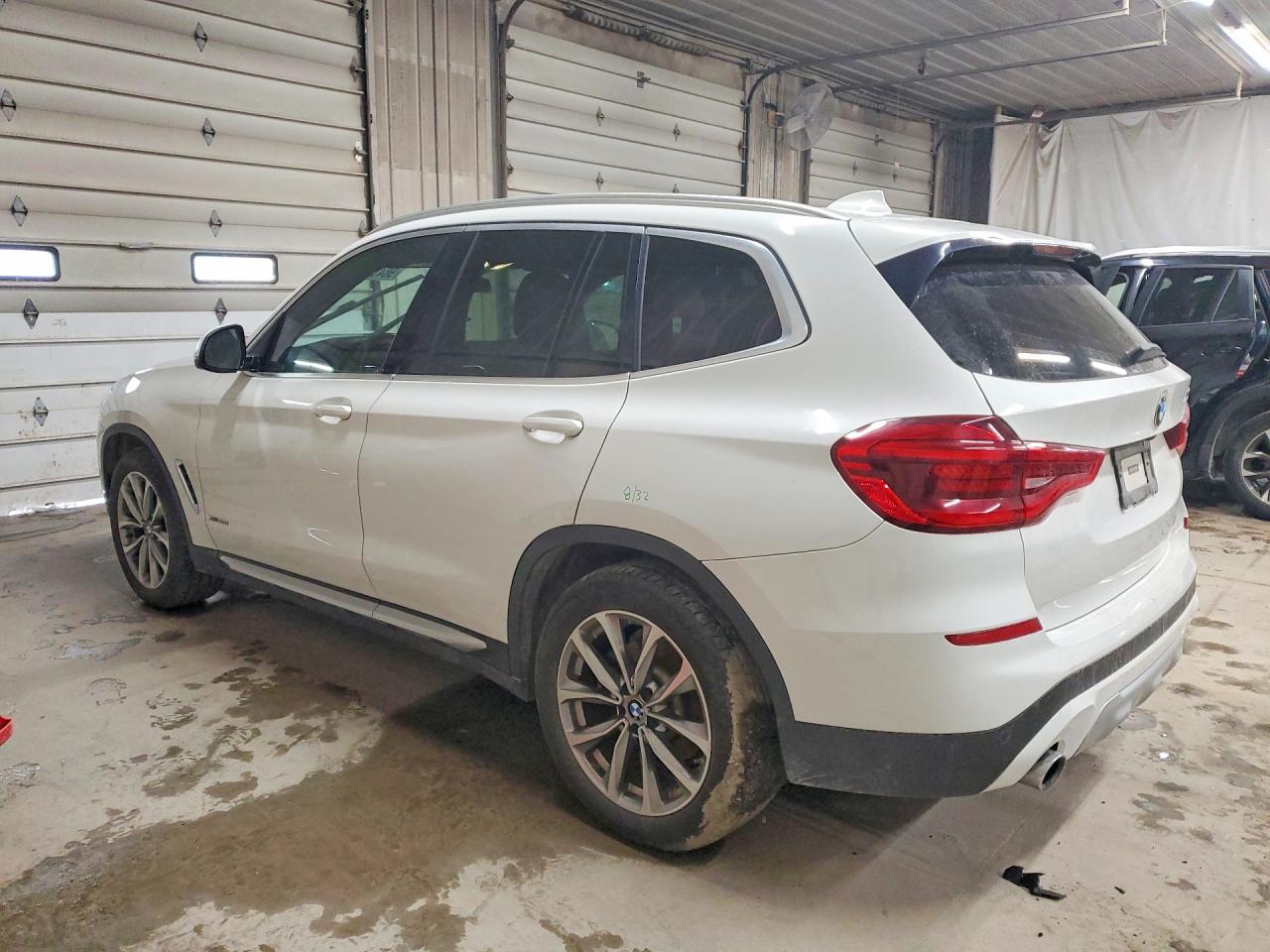 2018 BMW X3 XDRIVE30I photo 2