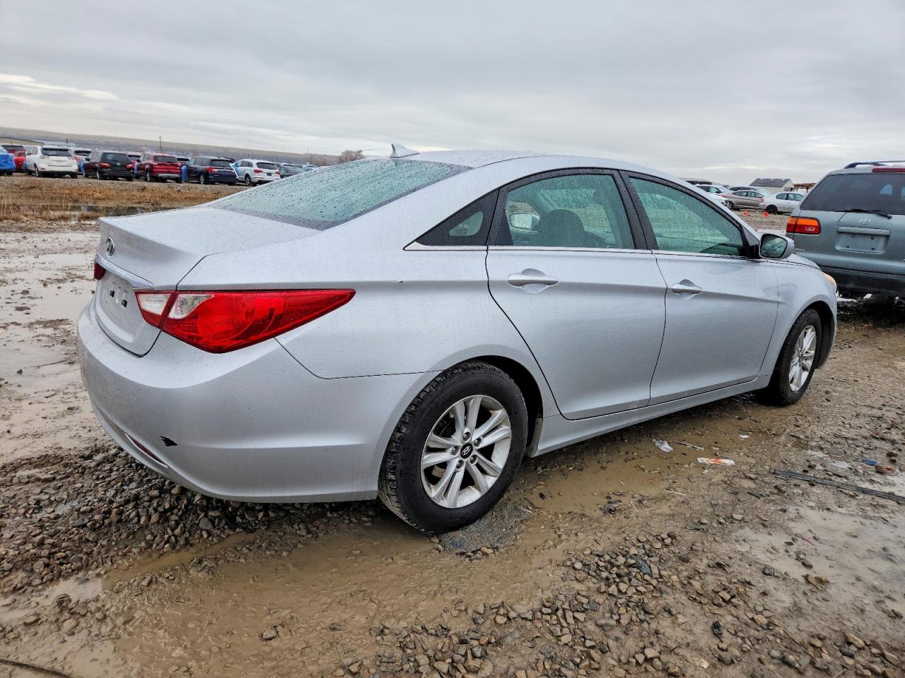 2013 HYUNDAI SONATA GLS photo 3