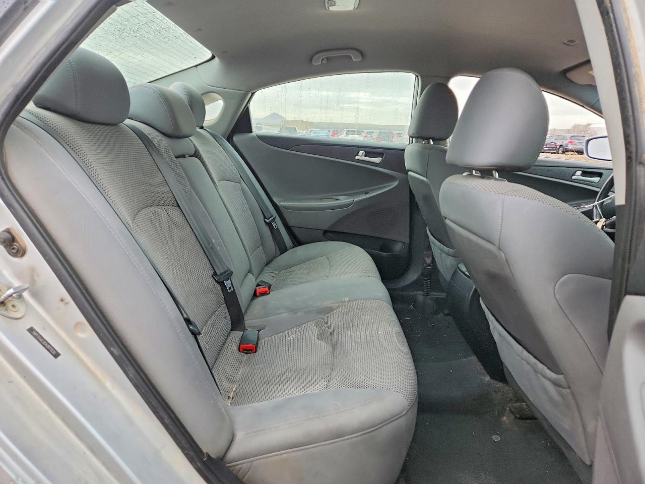 2013 HYUNDAI SONATA GLS photo 10
