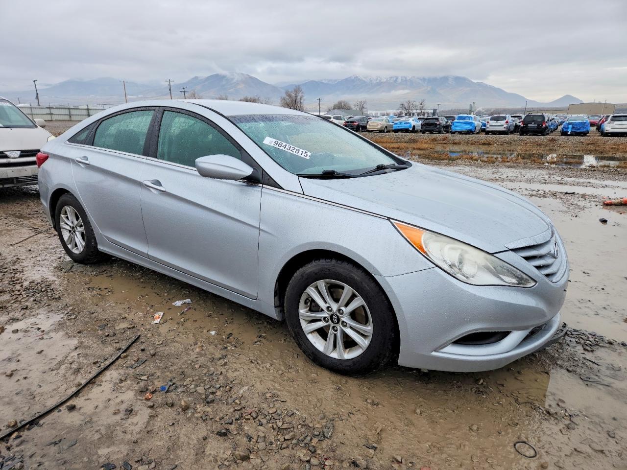 2013 HYUNDAI SONATA GLS photo 4