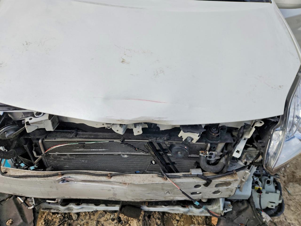 2012 TOYOTA PRIUS photo 11