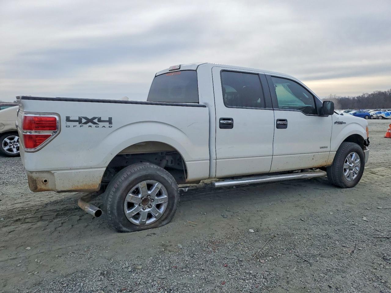 2013 FORD F150 SUPERCREW photo 3