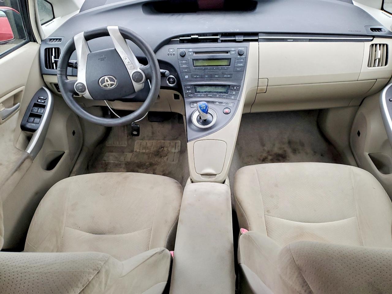 2010 TOYOTA PRIUS photo 8