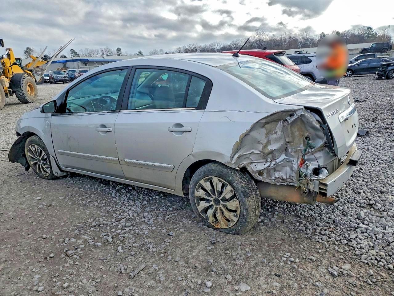 2010 NISSAN SENTRA 2.0 photo 2