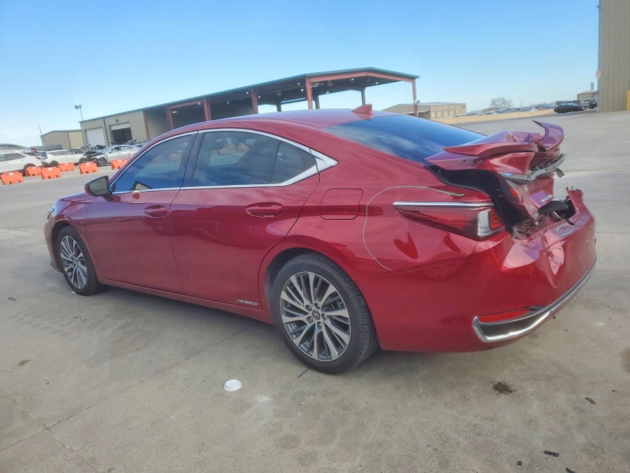 2020 LEXUS ES 300H photo 3