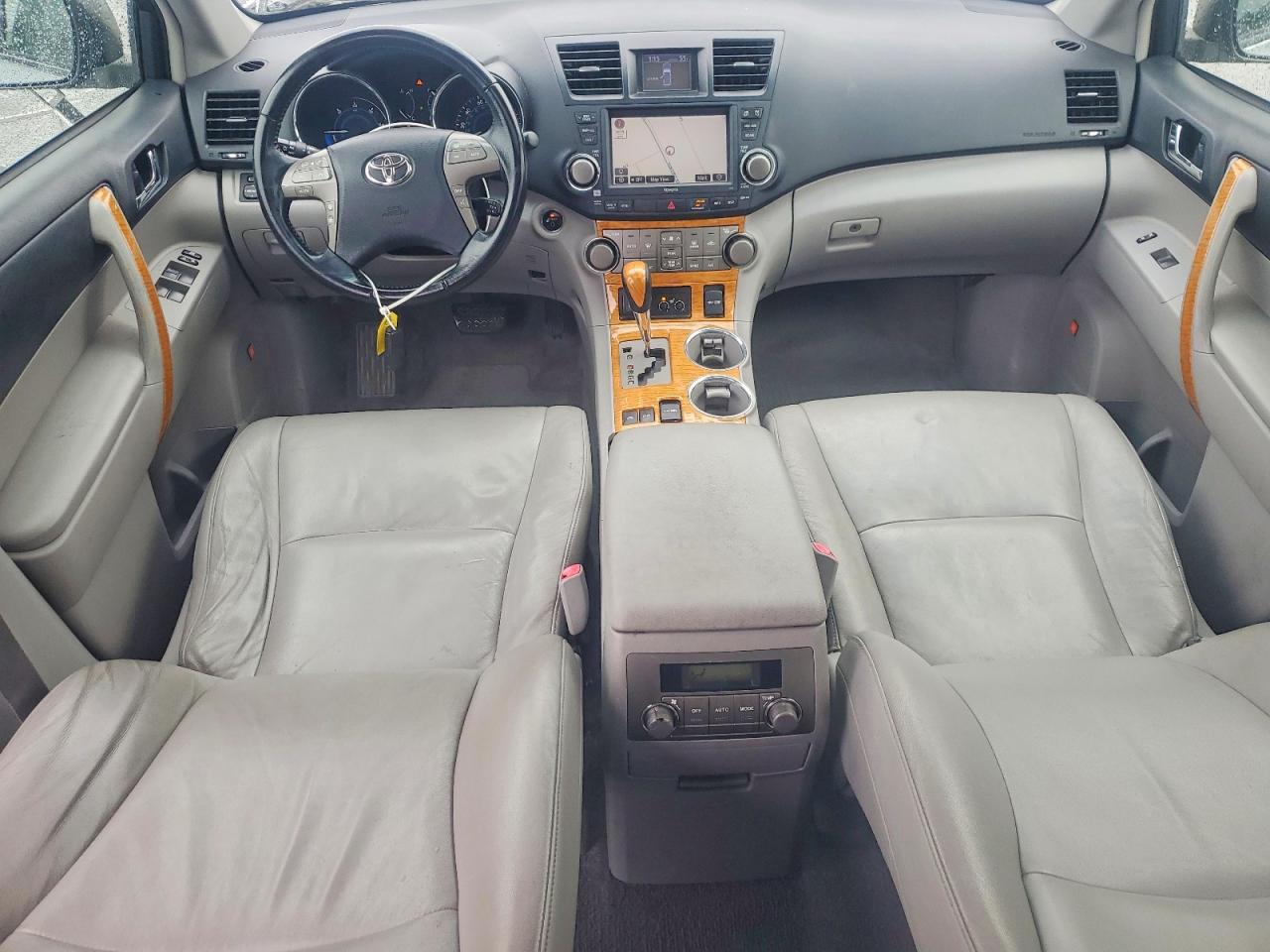 2010 TOYOTA HIGHLANDER HYBRID LIMITED photo 8