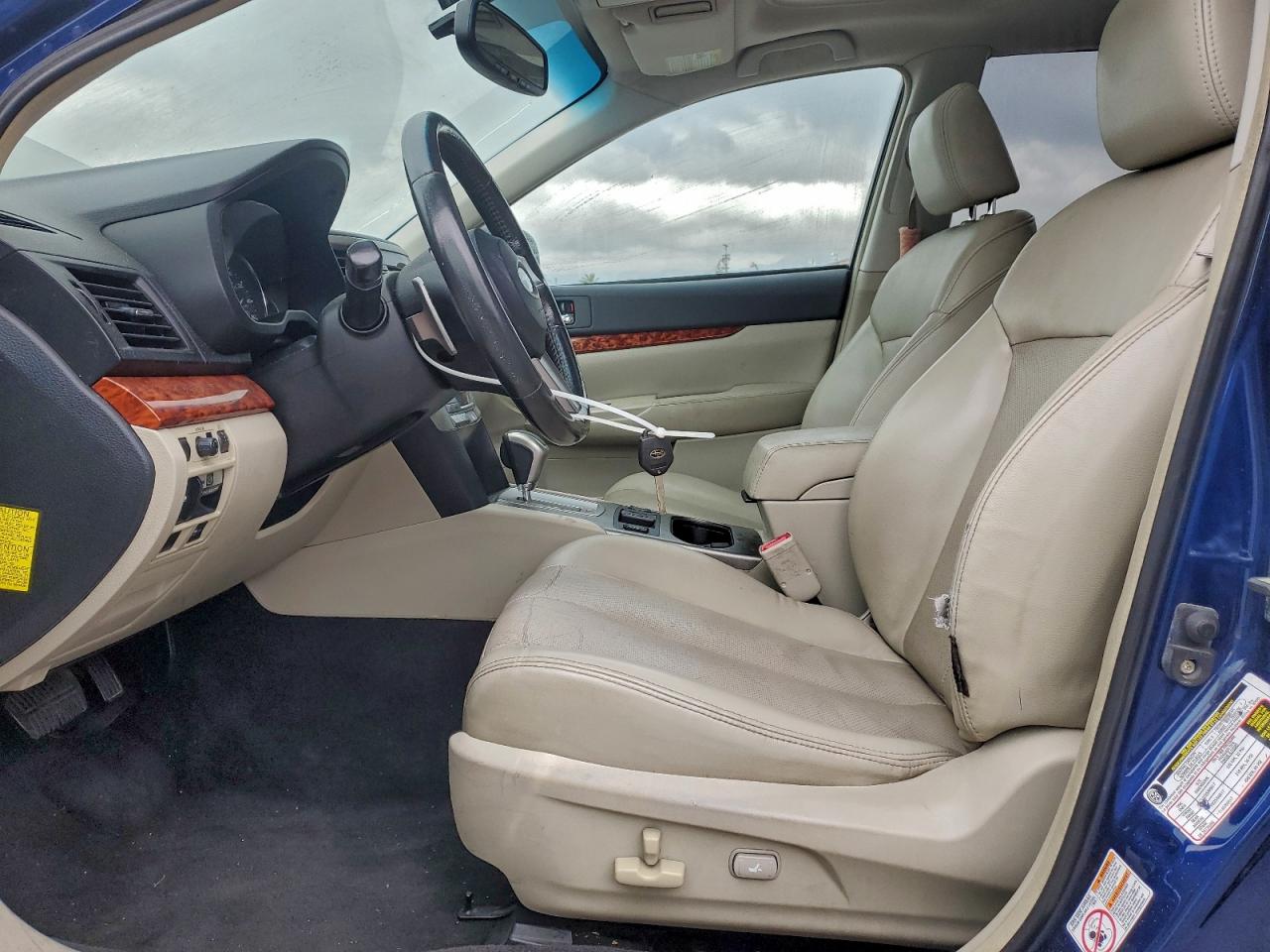 2011 SUBARU OUTBACK 3.6R LIMITED photo 7