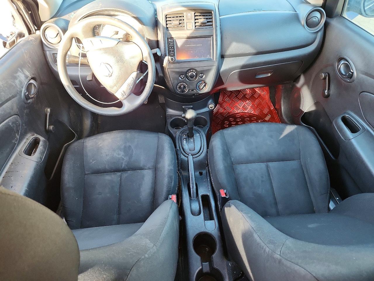 2018 NISSAN VERSA S photo 29
