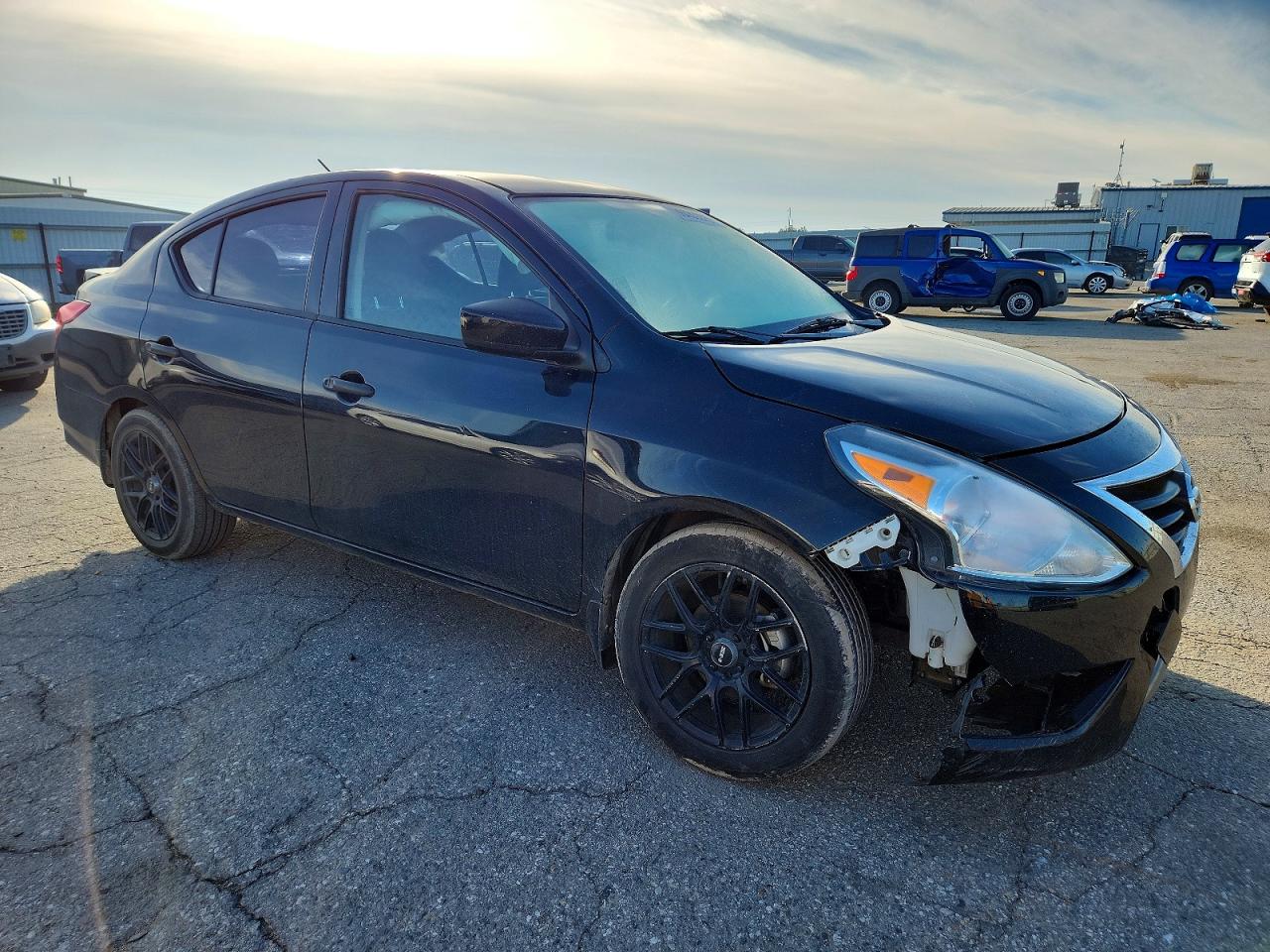 2018 NISSAN VERSA S photo 13