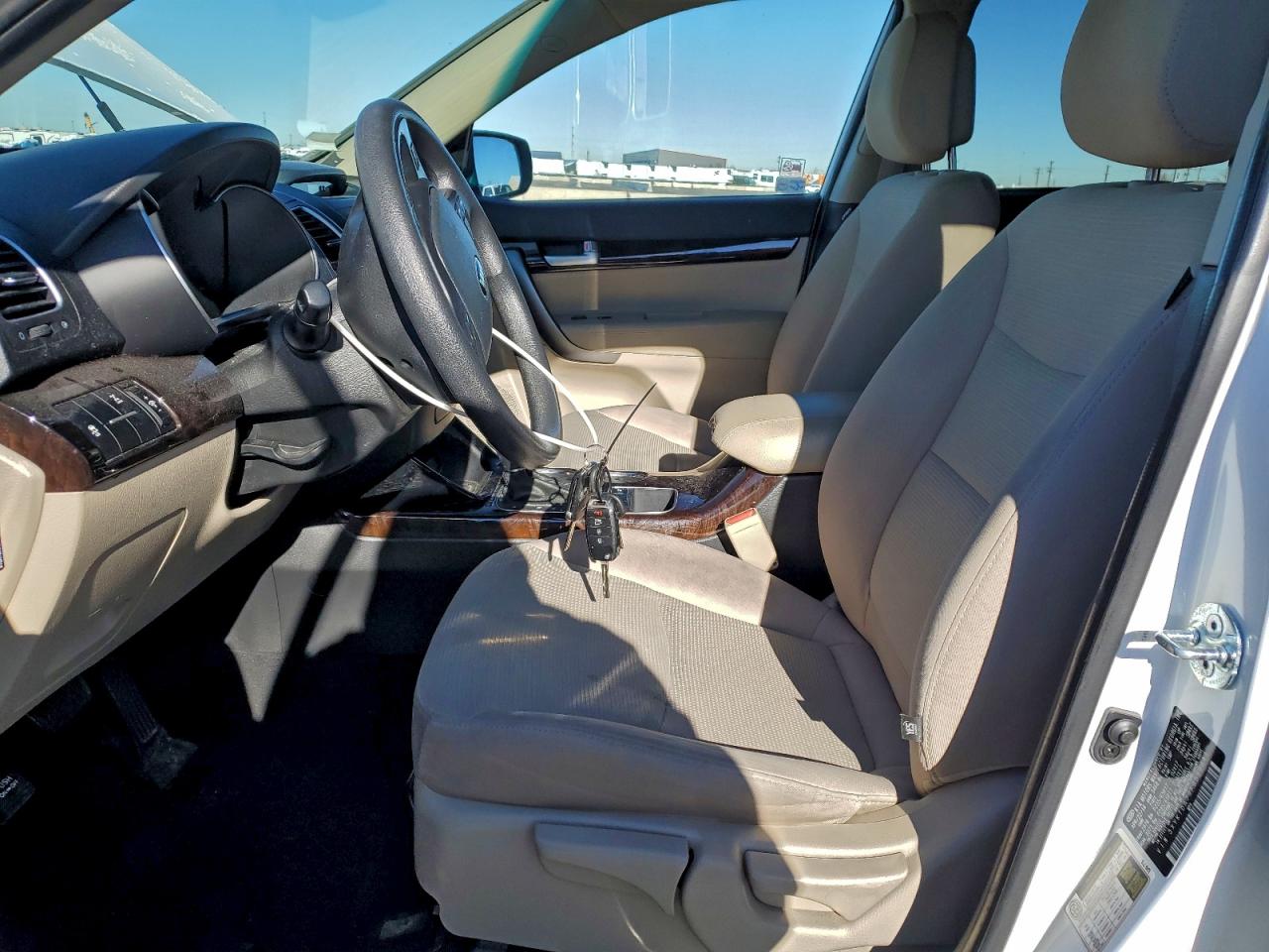 2015 KIA SORENTO LX photo 7